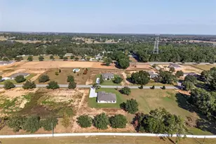 36893 Hidden Vw Cir, Dade City, FL 33523 - Photo 9