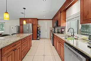 8639 Green St, Port Richey, FL 34668 - Photo 9