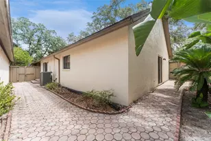 13721 Lazy Oak Dr, Tampa, FL 33613 - Photo 27