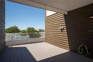 339 8th St N, Saint Petersburg, FL 33701 - Photo 23