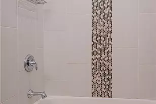 339 8th St N, Saint Petersburg, FL 33701 - Photo 19