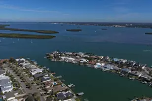 878 Harbor Is, Clearwater Beach, FL 33767 - Photo 1