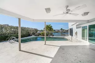 878 Harbor Is, Clearwater Beach, FL 33767 - Photo 7