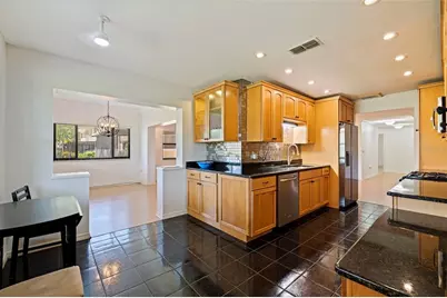 8140 Terrace Garden Drive #103, Saint Petersburg, FL 33709 - Photo 23