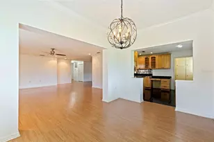 8140 Terrace Garden Dr, Saint Petersburg, FL 33709 - Photo 19