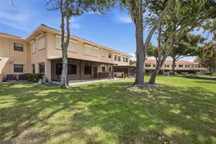 8140 Terrace Garden Dr, Saint Petersburg, FL 33709 - Photo 31
