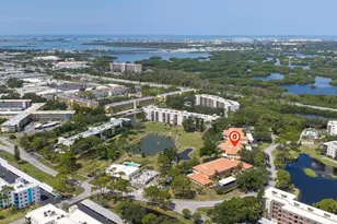 8140 Terrace Garden Dr, Saint Petersburg, FL 33709 - Photo 41