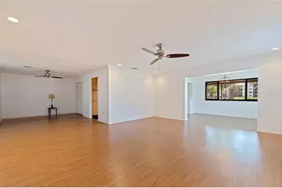 8140 Terrace Garden Drive #103, Saint Petersburg, FL 33709 - Photo 13
