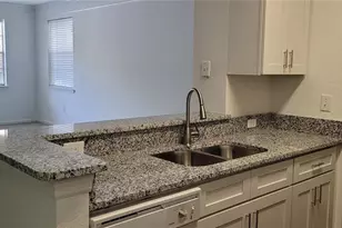 17104 Carrington Park Dr, Tampa, FL 33647 - Photo 3