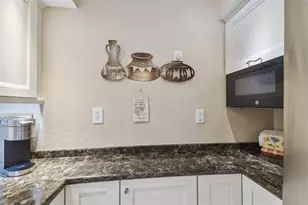 10355 Paradise Blvd, Treasure Island, FL 33706 - Photo 27