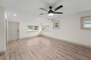 2850 59th Ave N, Saint Petersburg, FL 33714 - Photo 3