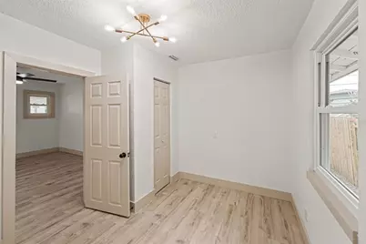2850 59th Avenue N, Saint Petersburg, FL 33714 - Photo 17
