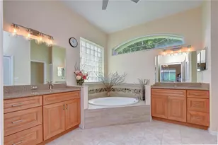 4916 Willow Ridge Terrace, Valrico, FL 33596 - Photo 19