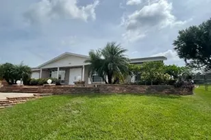 1326 Lake Ariana Blvd, Auburndale, FL 33823 - Photo 3