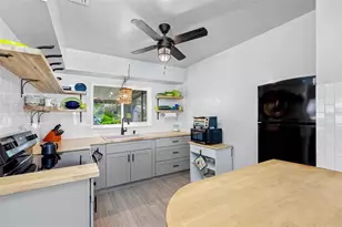 4011 7th Ave N, Saint Petersburg, FL 33713 - Photo 9