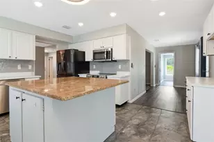 303 Barstow Ct, Sun City Center, FL 33573 - Photo 21