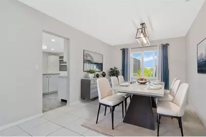 303 Barstow Court, Sun City Center, FL 33573 - Photo 13
