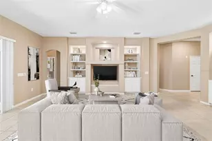 12307 Breton Oak Ln, Riverview, FL 33569 - Photo 5