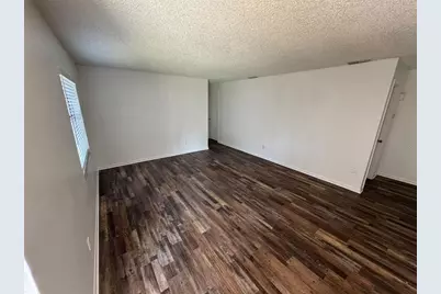 4851 16th Street, Zephyrhills, FL 33542 - Photo 3