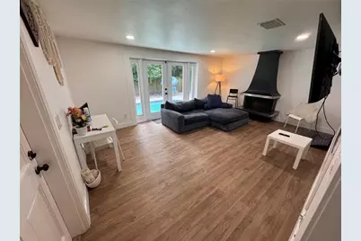 309 Deer Park Avenue, Tampa, FL 33617 - Photo 9