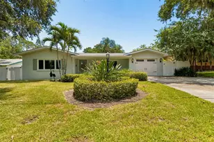 1207 Kapok Cir, Clearwater, FL 33759 - Photo 3