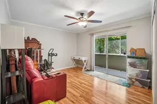 8350 Savannah Trace Cir, Tampa, FL 33615 - Photo 17