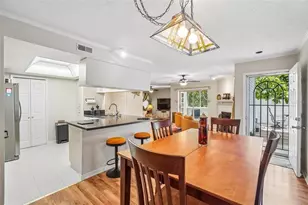 8350 Savannah Trace Cir, Tampa, FL 33615 - Photo 9