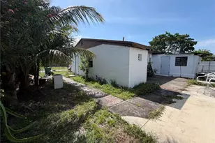 15331 NW 27th Pl, Opa Locka, FL 33054 - Photo 25