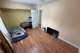 15331 NW 27th Pl, Opa Locka, FL 33054 - Photo 9