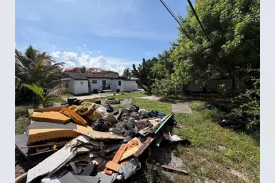 15331 NW 27th Place, Opa Locka, FL 33054 - Photo 23