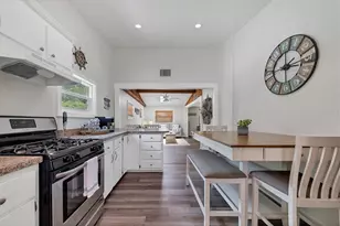 900 Beverly Ave, Largo, FL 33770 - Photo 9
