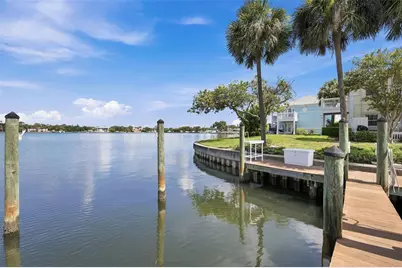 4725 Coquina Key Drive SE #D, Saint Petersburg, FL 33705 - Photo 31