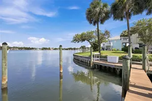 4725 Coquina Key Dr SE, Saint Petersburg, FL 33705 - Photo 31