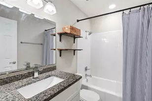 4725 Coquina Key Dr SE, Saint Petersburg, FL 33705 - Photo 19