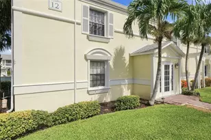 4725 Coquina Key Dr SE, Saint Petersburg, FL 33705 - Photo 1