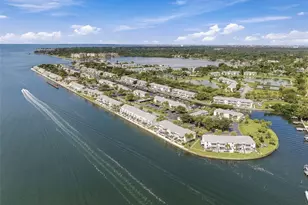 4725 Coquina Key Dr SE, Saint Petersburg, FL 33705 - Photo 33