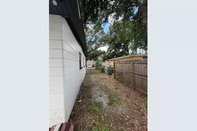 10111 N Ola Avenue, Tampa, FL 33612 - Photo 13