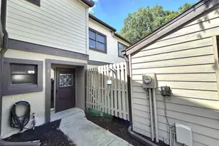 205 Woods Landing Trail, Oldsmar, FL 34677 - Photo 3