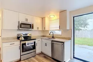 2036 Shannon Dr, Holiday, FL 34690 - Photo 15