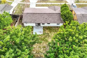 2036 Shannon Dr, Holiday, FL 34690 - Photo 37