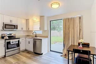 2036 Shannon Dr, Holiday, FL 34690 - Photo 9