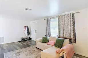 2036 Shannon Dr, Holiday, FL 34690 - Photo 7