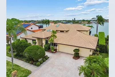 9815 Bay Island Drive, Tampa, FL 33615 - Photo 3