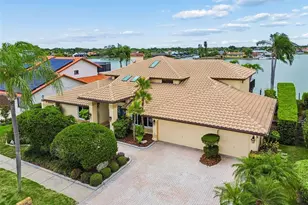 9815 Bay Island Dr, Tampa, FL 33615 - Photo 3