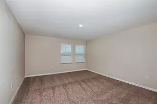5437 San Pietro Dr, Winter Haven, FL 33884 - Photo 5