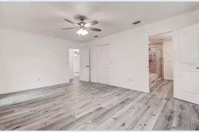 9404 W Hamilton Avenue, Tampa, FL 33615 - Photo 13