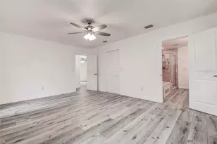 9404 W Hamilton Ave, Tampa, FL 33615 - Photo 13