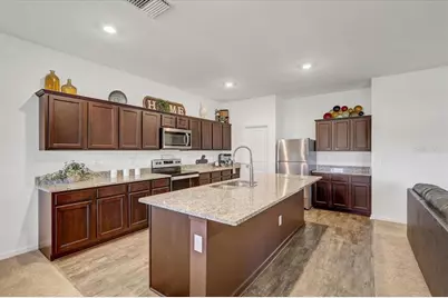 806 Highgate Oaks Place, Seffner, FL 33584 - Photo 11