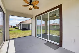 17206 Star Banks St, Wimauma, FL 33598 - Photo 39