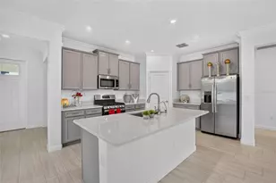 17206 Star Banks St, Wimauma, FL 33598 - Photo 13